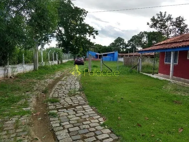 Terreno com 2500m², à venda, no bairro Esplanada Independência em Taubaté