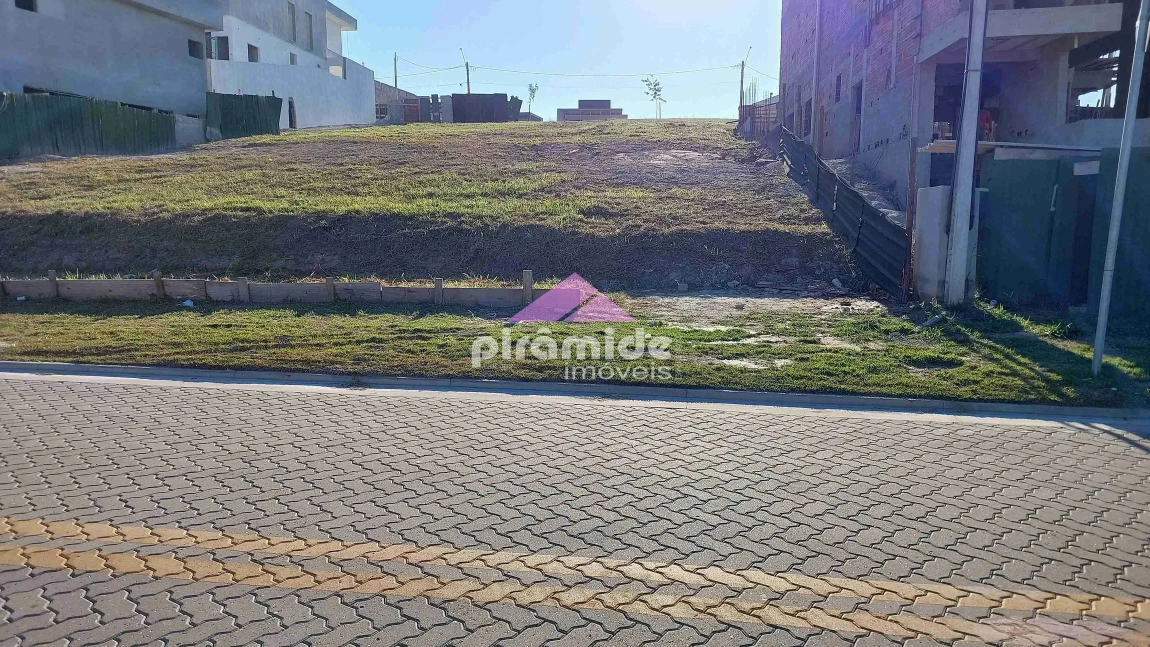 Terreno, 336 m² - Foto 1
