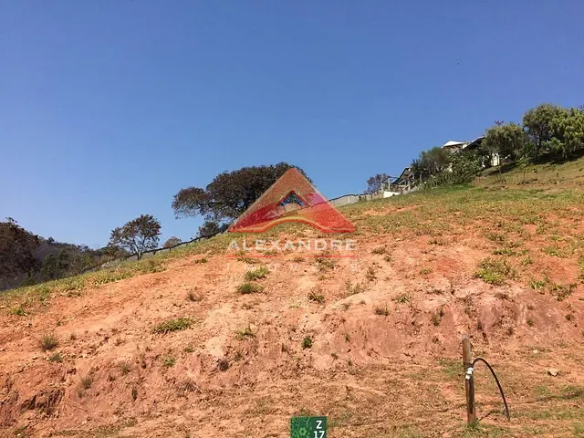 Terreno com 1298m², à venda, no bairro Tapanhão em Jambeiro