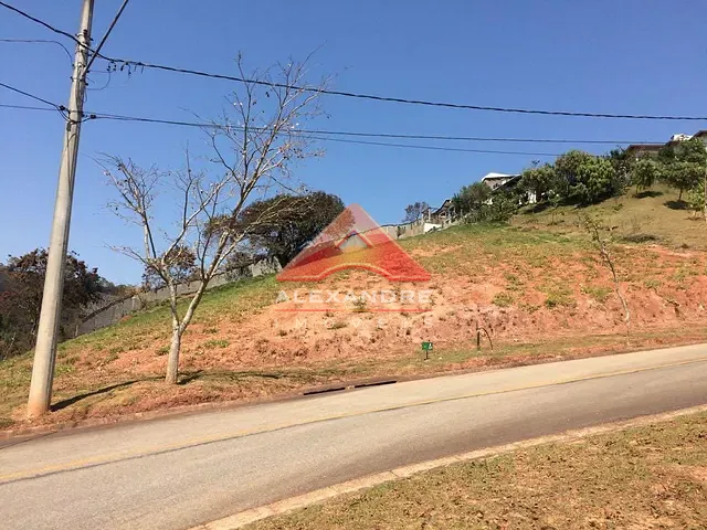 Terreno com 1298m², à venda, no bairro Tapanhão em Jambeiro