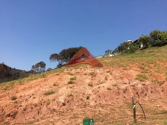 Terreno com 1298m², à venda, no bairro Tapanhão em Jambeiro
