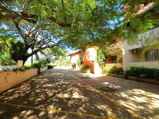 Terreno com 1293m², à venda, no bairro Bombas em Bombinhas