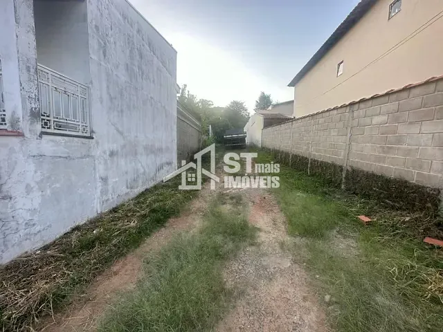 Terreno com 270m², à venda, no bairro Vila Samambaia em Andradas