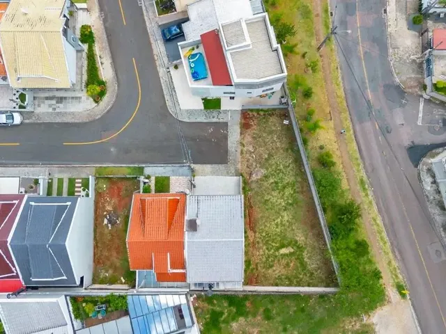 Terreno à venda, no bairro Campo Comprido em Curitiba