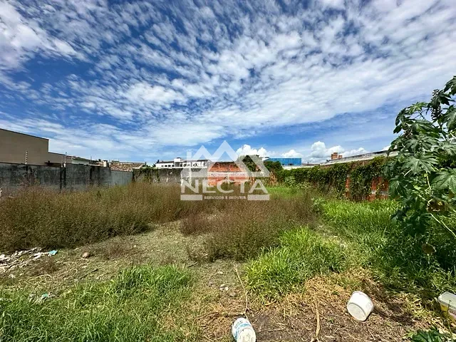 Terreno com 720m², à venda, no bairro Pontal de Santa Marina em Caraguatatuba
