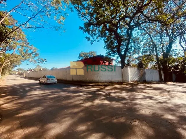 Terreno com 1899m², à venda, no bairro Chácaras São José em São José dos Campos