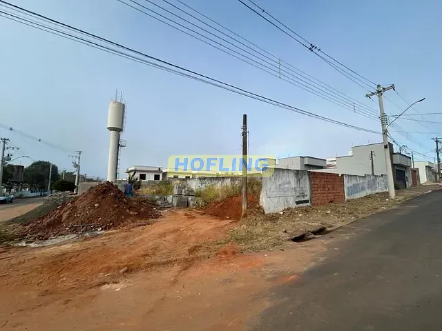 Terreno com 217m², à venda, no bairro Vila Paulista em Rio Claro
