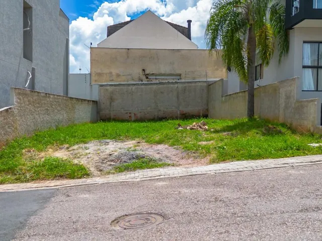 Terreno à venda, no bairro Campo Comprido em Curitiba