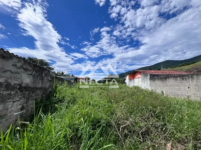 Terreno com 270m², à venda, no bairro Jaraguá em São Sebastião