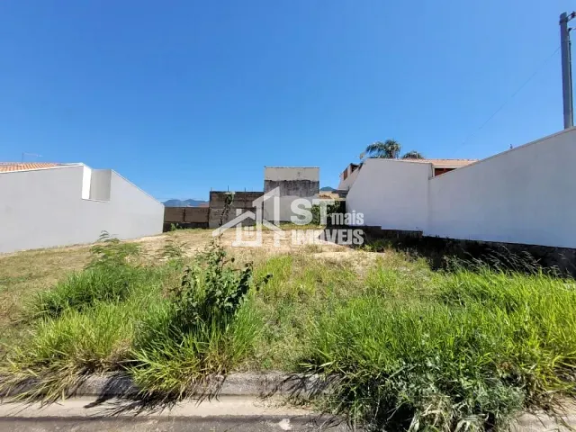 Terreno com 200m², à venda, no bairro Morada Dos Passaros em Andradas