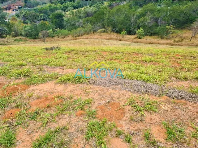 Terreno com 1000m², à venda, no bairro Canaã em Jambeiro