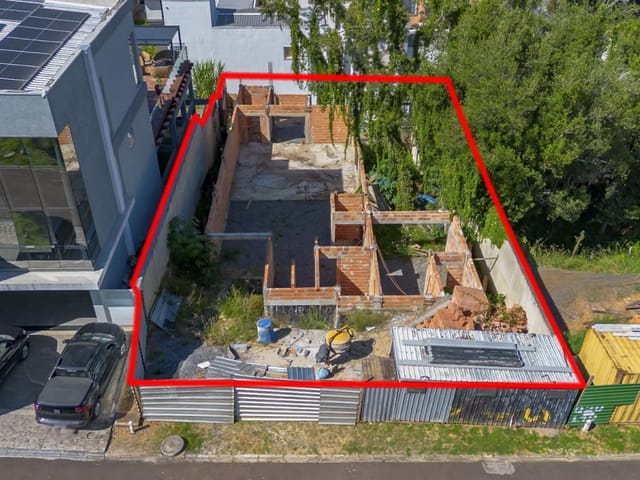 Terreno com 710m², à venda, no bairro Cascatinha em Curitiba