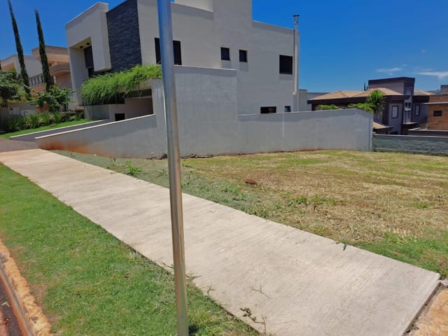 Foto do Terreno - Lote em condomínio para venda em Loteamento Terras de Siena, 364m² | Lares e Andares Imóveis