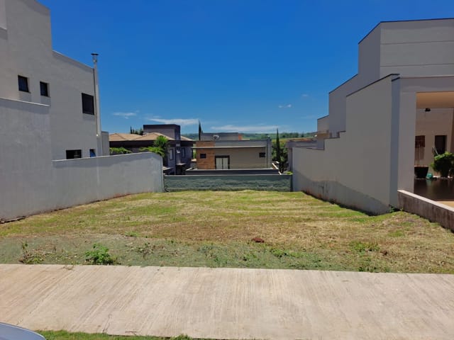 Foto do Terreno - Lote em condomínio para venda em Loteamento Terras de Siena, 364m² | Lares e Andares Imóveis