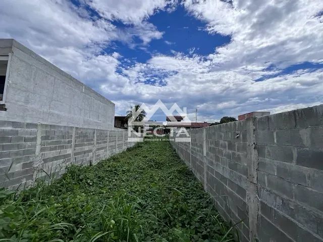 Terreno com 270m², à venda, no bairro Enseada em São Sebastião