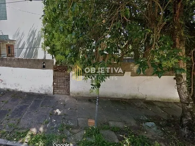 Terreno à venda, no bairro Vila Ipiranga em Porto Alegre