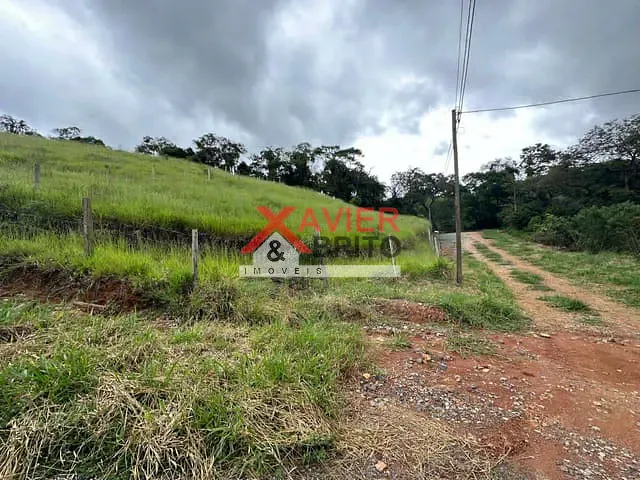 Terreno com 1000m², à venda, no bairro Moinho II em Nazaré Paulista