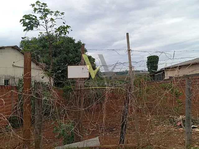 Terreno com 300m², à venda, no bairro Residencial Américas em Anápolis