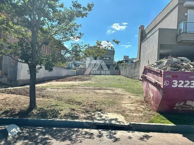 Terreno com 372m², à venda, no bairro Jardim Carvalho em Ponta Grossa