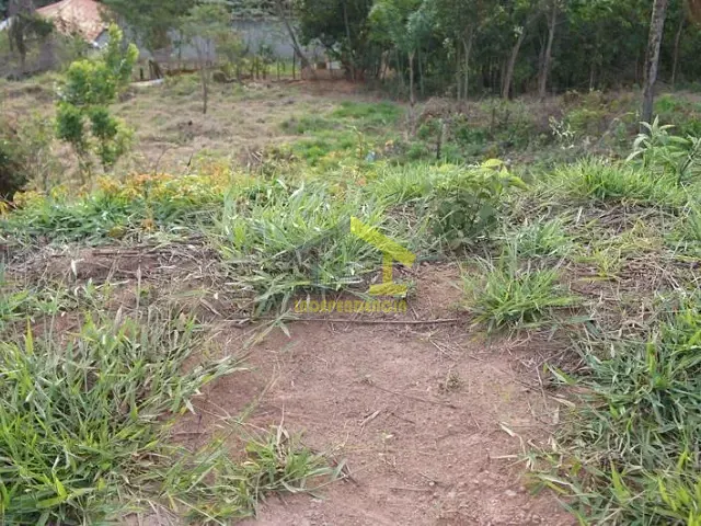Terreno com 452m², à venda, no bairro Nova Itatiba em Itatiba