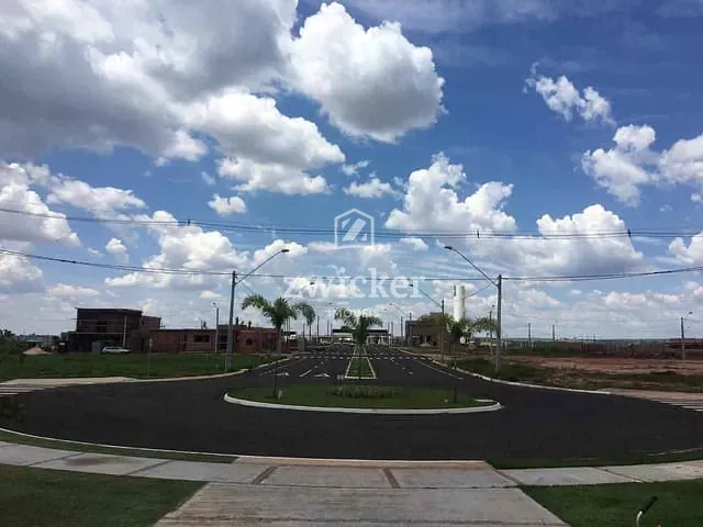 Terreno com 300m², à venda, no bairro Residencial Villa de León em Piratininga