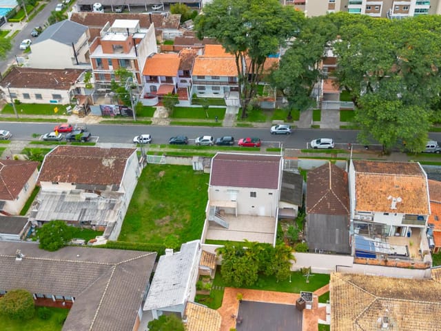 Terreno com 325m², à venda, no bairro Vila Izabel em Curitiba