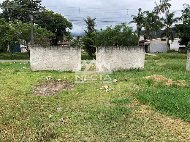 Terreno com 245m², à venda, no bairro Jardim das Gaivotas em Caraguatatuba