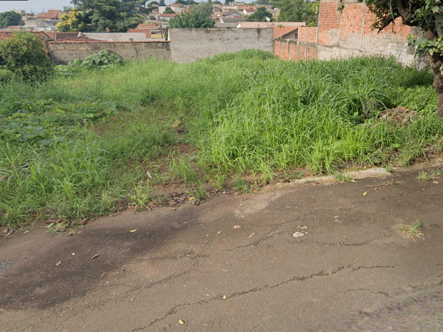 Terreno com 250m², à venda, no bairro Jardim Palmeiras em Londrina