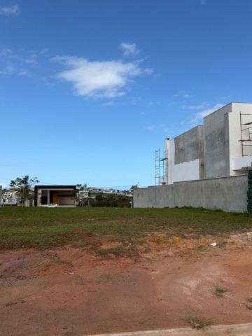 Terreno com 484m², à venda, no bairro Alphaville em Rio das Ostras