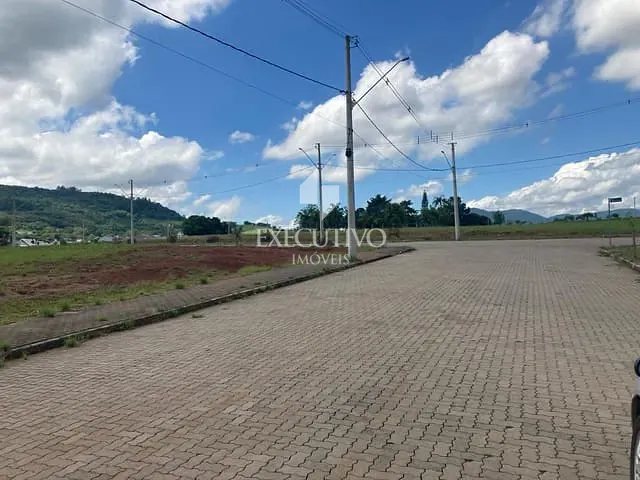 Terreno com 362m², à venda, no bairro São Caetano em Arroio do Meio