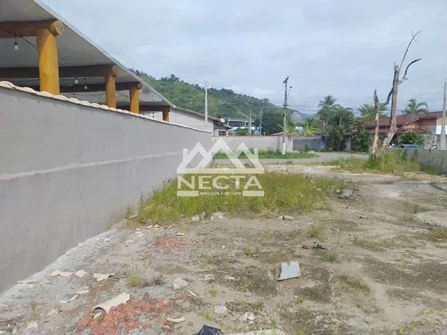 Terreno com 180m², à venda, no bairro Enseada em São Sebastião