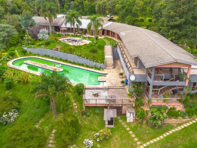 Terreno com 35076m² 8 quartos e 8 banheiros, à venda, no bairro Lamenha Grande em Almirante Tamandaré