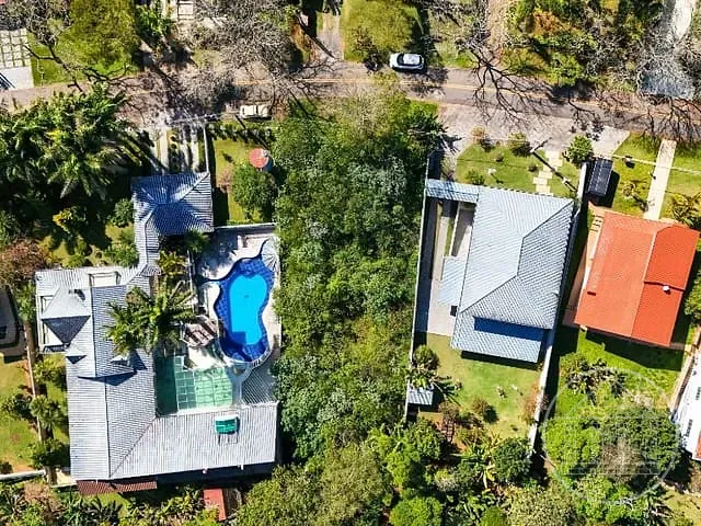 Terreno com 698m², à venda, no bairro Loteamento Chacaras Embu-Guacu em Embu-Guaçu