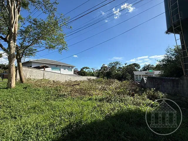 Terreno com 698m², à venda, no bairro Loteamento Chacaras Embu-Guacu em Embu-Guaçu