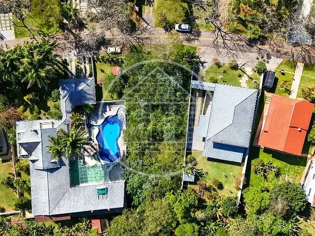 Terreno com 698m², à venda, no bairro Loteamento Chacaras Embu-Guacu em Embu-Guaçu