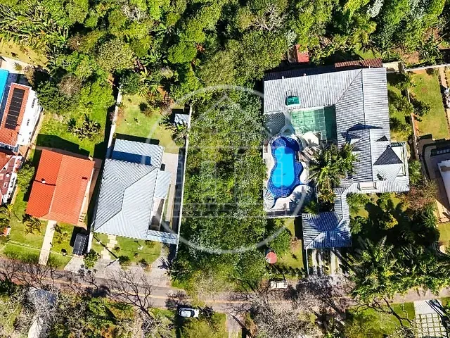 Terreno com 698m², à venda, no bairro Loteamento Chacaras Embu-Guacu em Embu-Guaçu
