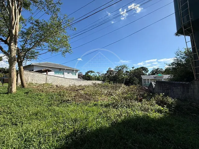 Terreno com 698m², à venda, no bairro Loteamento Chacaras Embu-Guacu em Embu-Guaçu