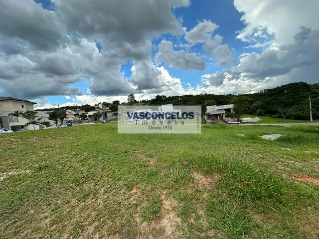 Terreno com 354m², à venda, no bairro Bairro do Grama em Caçapava