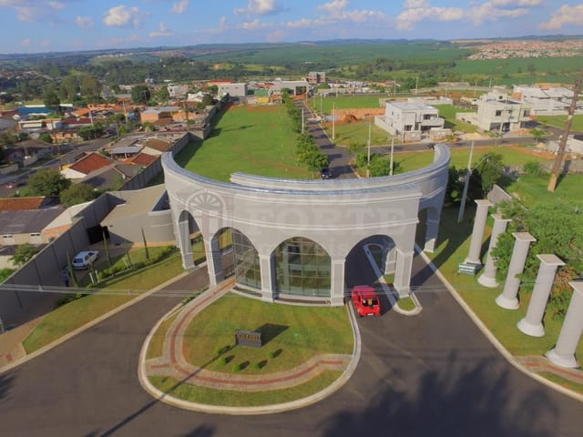 Terreno com 454m², à venda, no bairro Jardim Carvalho em Ponta Grossa