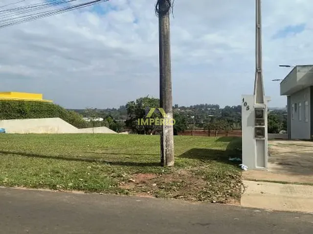 Terreno com 1300m², à venda, no bairro Terras de Mont Serrat em Salto