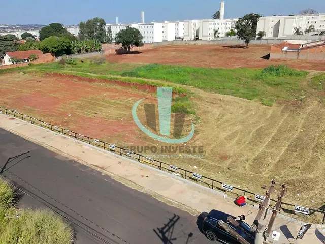 Terreno com 3343m², à venda, no bairro Jardim América (Vila Xavier) em Araraquara
