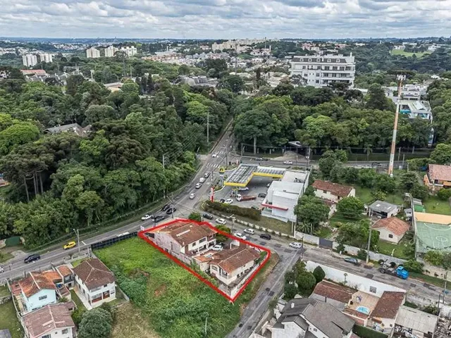 Terreno à venda, no bairro Campo Comprido em Curitiba