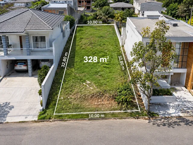 Terreno com 328m², à venda, no bairro Vale dos Cristais em Macaé