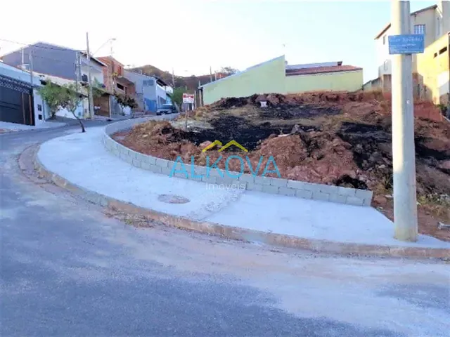 Terreno com 264m², à venda, no bairro Jardim Santa Júlia em São José dos Campos
