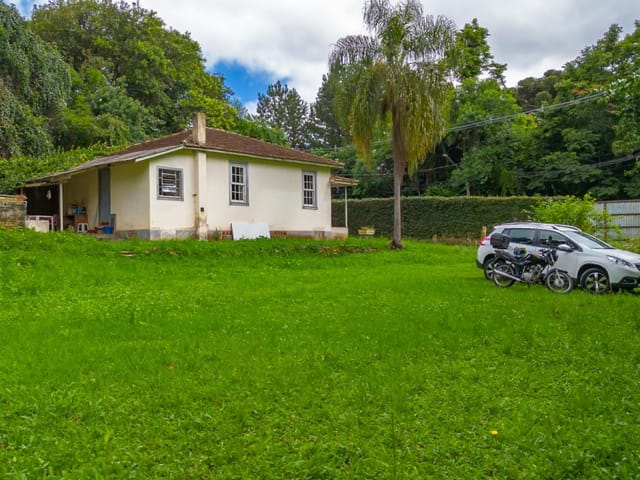 Terreno com 4250m², à venda, no bairro Campo Comprido em Curitiba