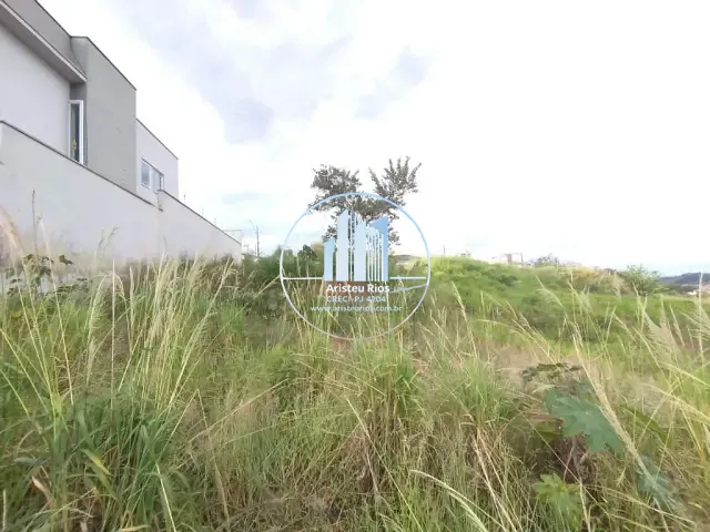 Terreno com 300m², para alugar, no bairro Santa Rita em Pouso Alegre