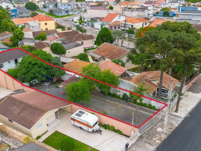 Terreno à venda, no bairro Guaíra em Curitiba