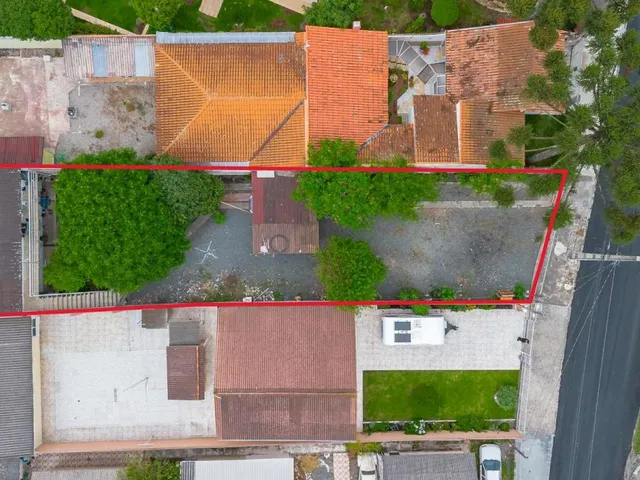 Terreno à venda, no bairro Guaíra em Curitiba