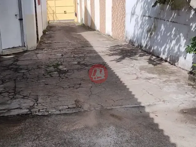 Terreno com 429m², à venda, no bairro Santana em Porto Alegre