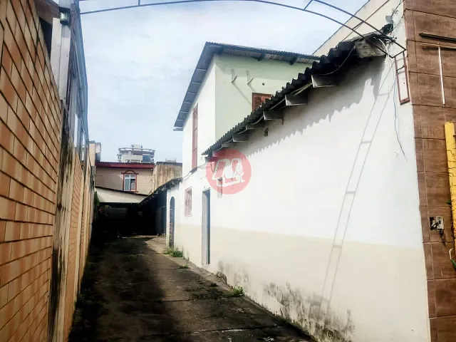 Terreno com 429m², à venda, no bairro Santana em Porto Alegre